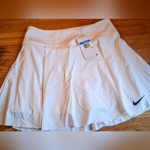Nike NWT Ladies Sport, golf Skirt, White M, MSRP $75.00²